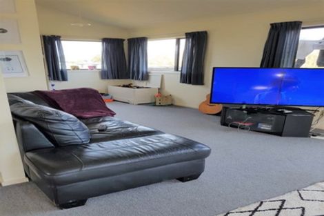 Photo of property in 40 Morere Street, Titahi Bay, Porirua, 5022