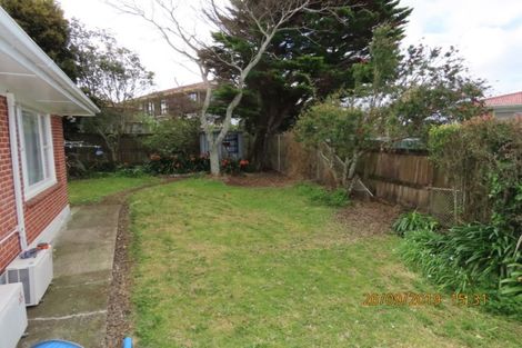 Photo of property in 19 Fairlea Road, Te Atatu South, Auckland, 0610