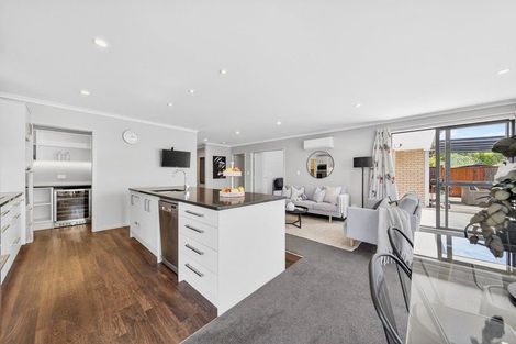 Photo of property in 3 Redwood Lane, Martinborough, 5711