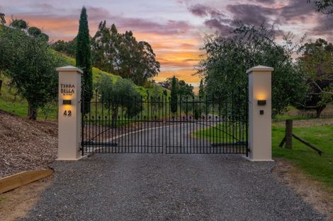 Photo of property in 42 Mclean Road, Havelock North, 4294