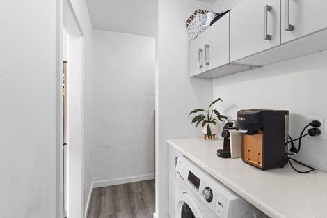 Photo of property in 4/37 Avalon Street, Richmond, Christchurch, 8013