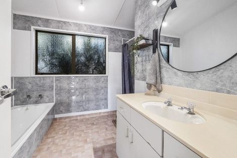 Photo of property in 216 Cambridge Road, Bethlehem, Tauranga, 3110