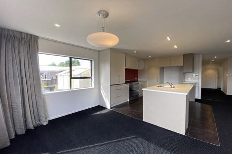 Photo of property in 40 Whangaparaoa Road, Red Beach, 0932