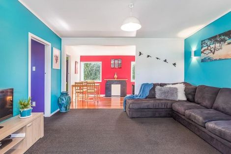 Photo of property in 284 Vipond Road, Stanmore Bay, Whangaparaoa, 0932