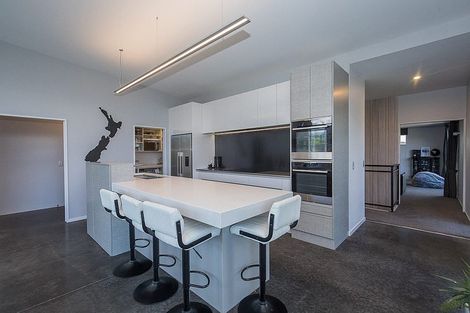 Photo of property in 48 Minaret Ridge, Wanaka, 9305