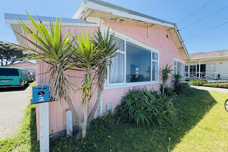 Photo of property in 2 Westbourne Terrace, Castlecliff, Whanganui, 4501
