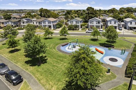 Photo of property in 24 Tutuwhatu Crescent, Weymouth, Auckland, 2103