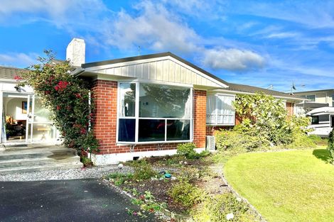Photo of property in 14 Robertson Street, Glenholme, Rotorua, 3010