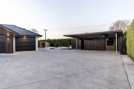 Photo of property in 33 Hogan Road, Cambridge, 3493