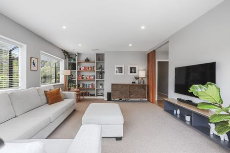 Photo of property in 8 Jays Road, Titirangi, Auckland, 0604