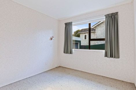 Photo of property in 110 Pioneer Road, Moturoa, New Plymouth, 4310