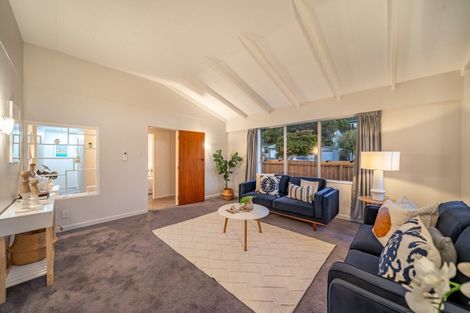 Photo of property in 3 Hawthorn Crescent, Stokes Valley, Lower Hutt, 5019