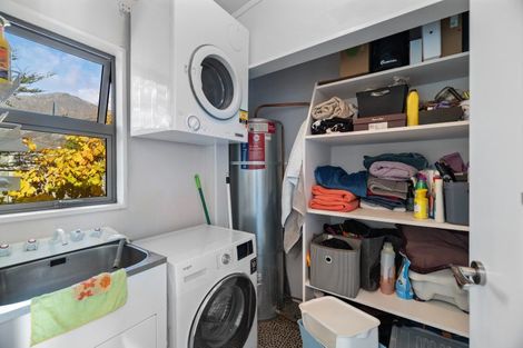 Photo of property in 32 Sylvan Street, Lake Hayes, Queenstown, 9304