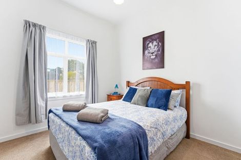Photo of property in 52 Parsons Street, Saint Johns Hill, Whanganui, 4501