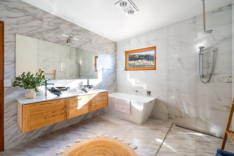 Photo of property in 2 Miharo Lane, Queensberry, Cromwell, 9383