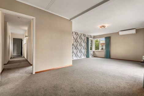 Photo of property in 7 Saint Albans Avenue, Hokowhitu, Palmerston North, 4410