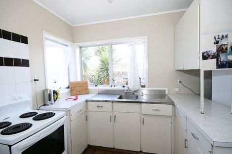 Photo of property in 1/29 Lane Road, Weymouth, Auckland, 2103