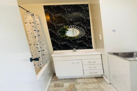 Photo of property in 4 Albert Street, Otahuhu, Auckland, 1062