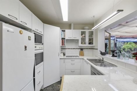 Photo of property in 6 Waimoko Glen, Swanson, Auckland, 0612