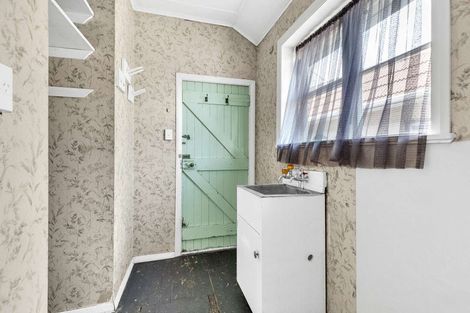 Photo of property in 49 Caius Avenue, Gonville, Whanganui, 4501