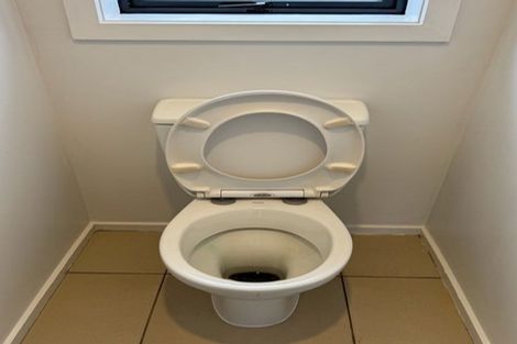 Photo of property in 41 Breaker Grove, Waiuku, 2123