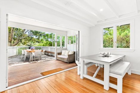 Photo of property in 51 Airini Road, Waimarama, 4294