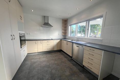 Photo of property in 13 Abel Tasman Avenue, Henderson, Auckland, 0610