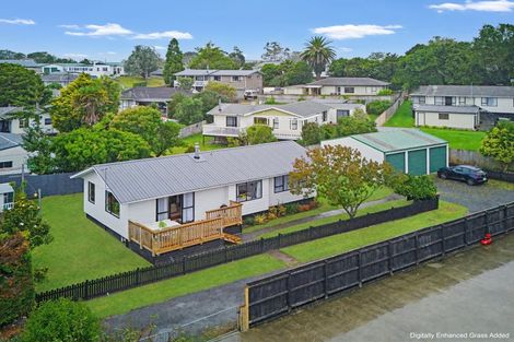Photo of property in 13a Kaiwaka Road, Waiuku, 2123