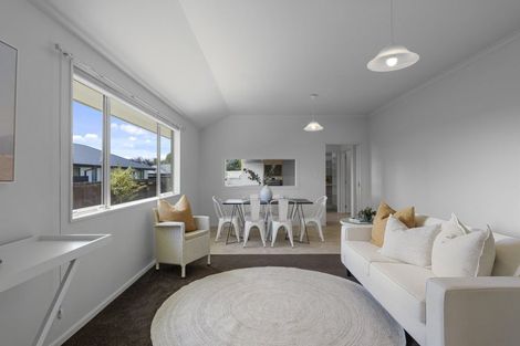 Photo of property in 74 Wilsons Road, Saint Martins, Christchurch, 8022