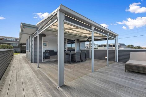 Photo of property in 75 Pitau Road, Mount Maunganui, 3116