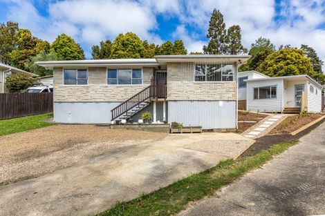 Photo of property in 64 Lemnos Place, Titirangi, Auckland, 0604