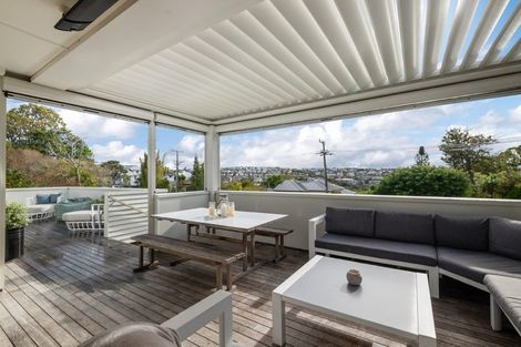 Photo of property in 6 Manuwai Road, Torbay, Auckland, 0630
