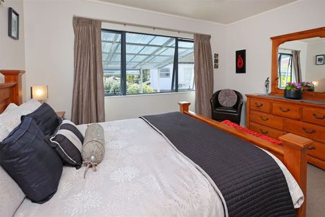 Photo of property in 5 Cognac Place, Henderson, Auckland, 0612
