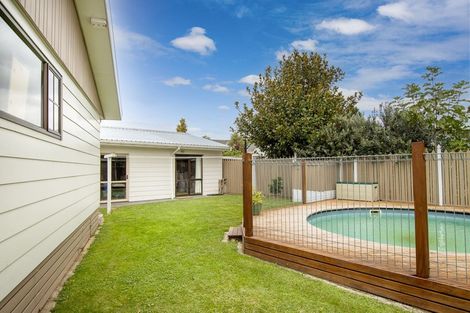 Photo of property in 29 Sheridan Crescent, Leamington, Cambridge, 3432