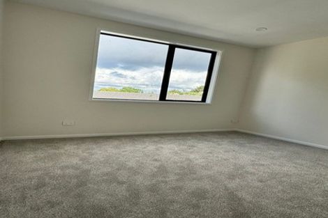 Photo of property in 11a Rountree Place, Conifer Grove, Takanini, 2112