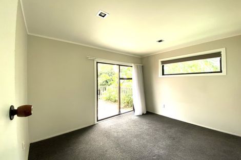 Photo of property in 35a Savoy Road, Glen Eden, Auckland, 0602