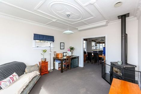 Photo of property in 12 Rawhiti Street, Vogeltown, New Plymouth, 4310