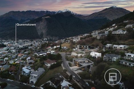Photo of property in 7b Wakatipu Heights, Queenstown, 9300