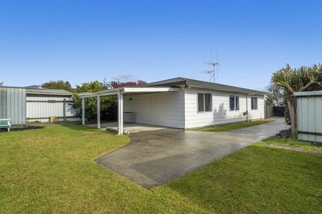 Photo of property in 15b Queen Road, Bellevue, Tauranga, 3110