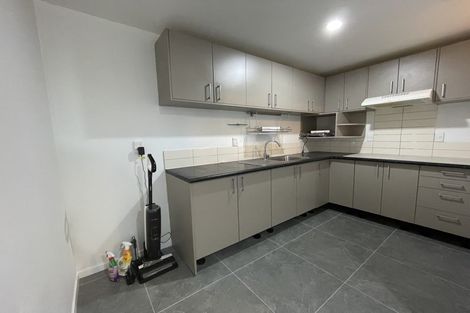 Photo of property in 627 Beach Road, Rothesay Bay, Auckland, 0630