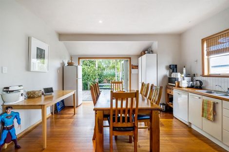 Photo of property in 15 Egremont Street, Belmont, Auckland, 0622