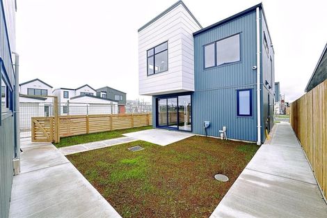 Photo of property in 3 Fredrick Hanson Road, Papakura, 2110