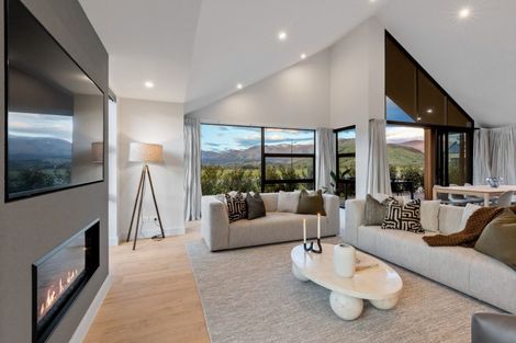 Photo of property in Kawarau Heights, 29 Kawarau Heights Boulevard, Lake Hayes, Queenstown, 9304