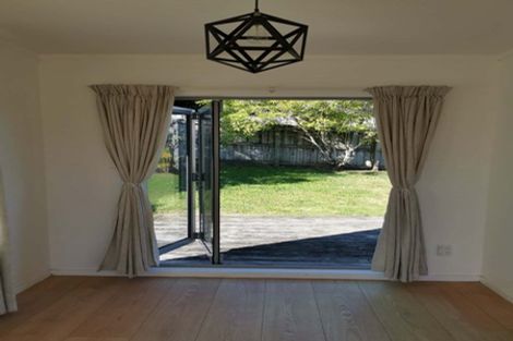 Photo of property in 1/95c Captain Scott Road, Glen Eden, Auckland, 0602