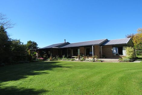 Photo of property in 19 Kew Road, Westport, 7825