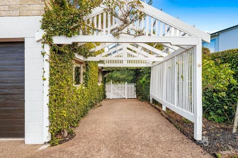 Photo of property in 19 Monyash Road, Manly, Whangaparaoa, 0930