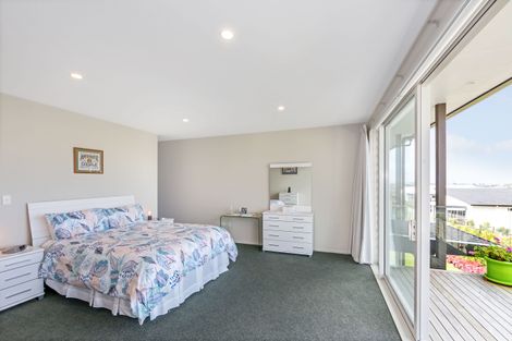 Photo of property in 42 Miller Rise, Silverdale, 0932