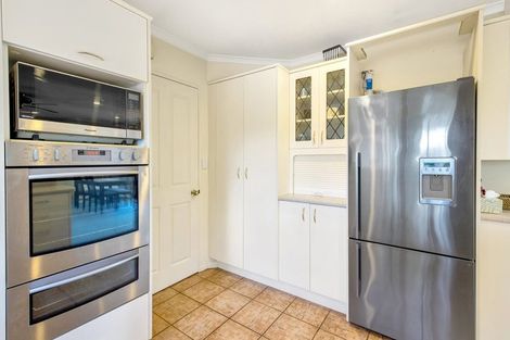 Photo of property in 16 Durrell Way, Rolleston, 7614