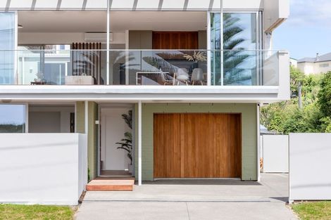 Photo of property in 22a Queens Road, Waikanae Beach, Waikanae, 5036