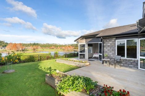 Photo of property in 31 Scoria Close, Pyes Pa, Tauranga, 3112